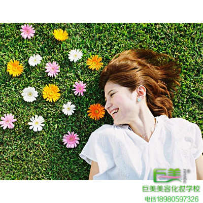 美(měi)容師(shī)學校(xiào)哪最好(hǎo)